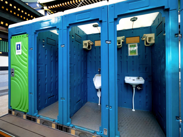 Best Portable toilet rental cost  in Raymond, WA